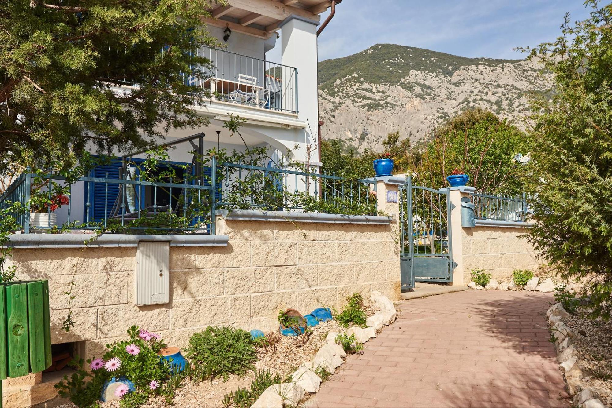 Casa Azzurra Apartment Cala Gonone Luaran gambar